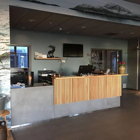 Hjorten Hitra Hotell 4*