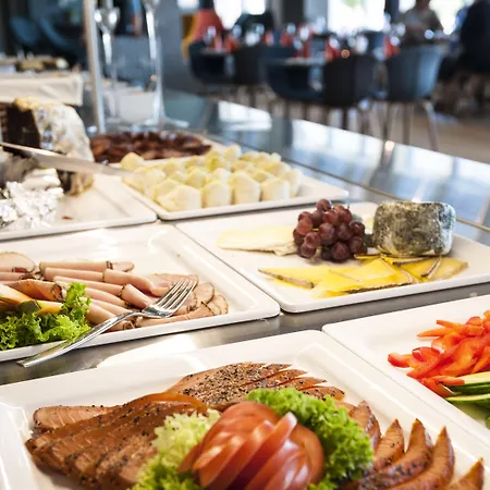 Hotel Hjorten Hitra 4*