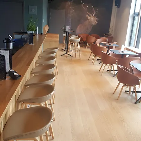Hjorten Hitra 酒店 Fillan