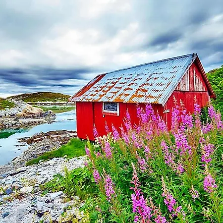 Hjorten Hitra Otel 4*